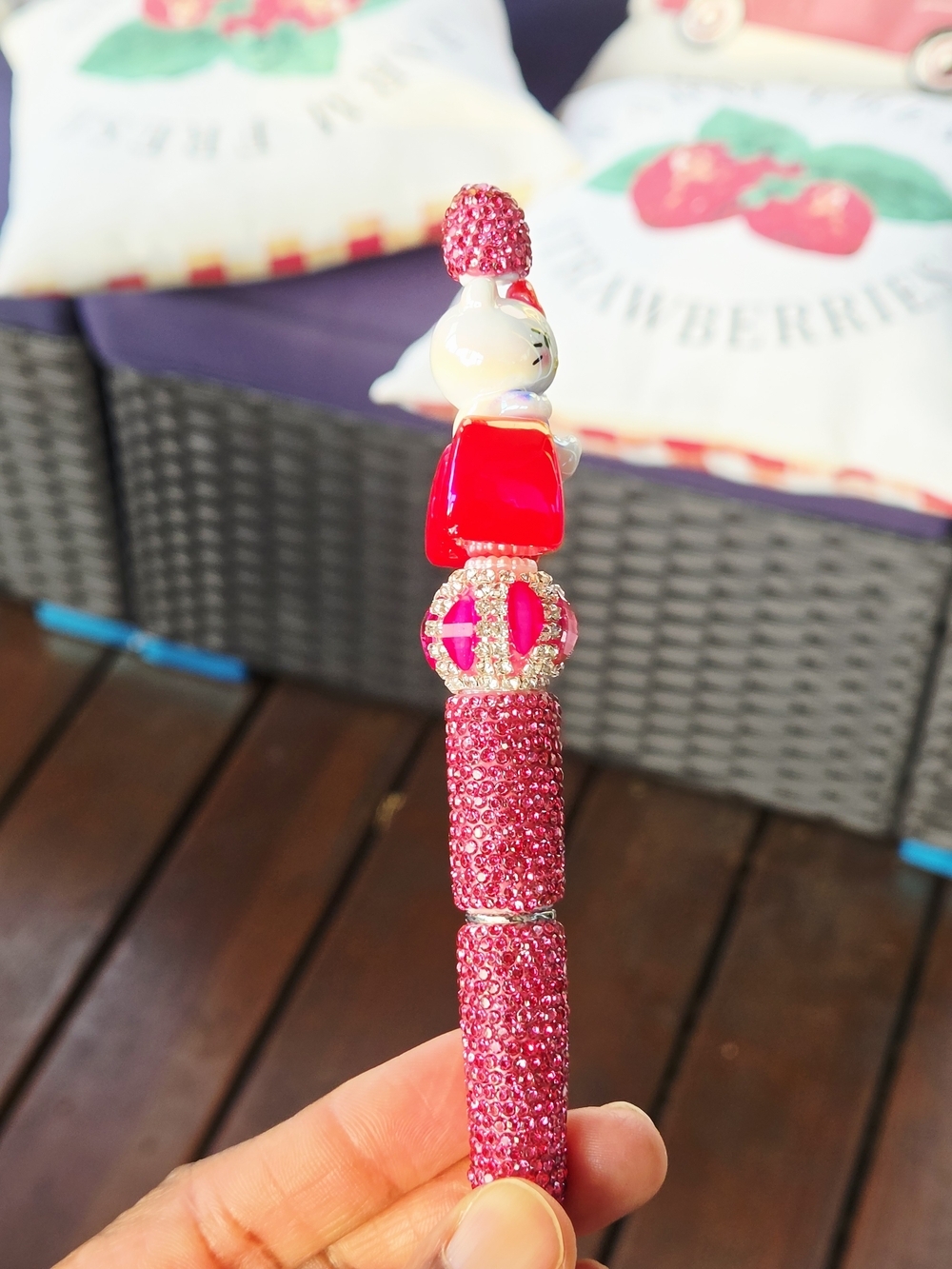 Hello Kitty Pink Rhinestone Bling Pen - Picture 4 of 8